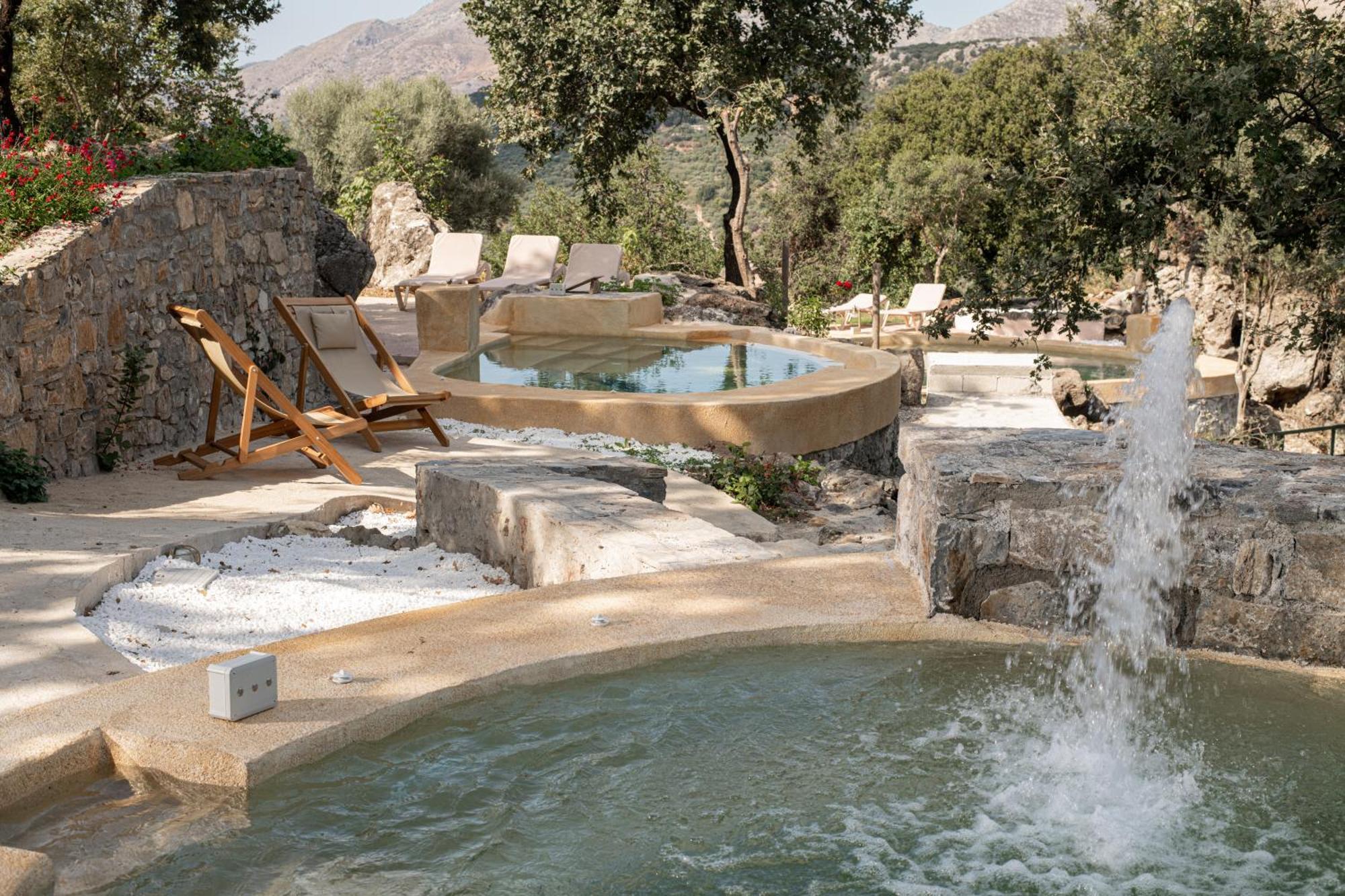 Enagron Ecotourism Village Axós Екстериор снимка