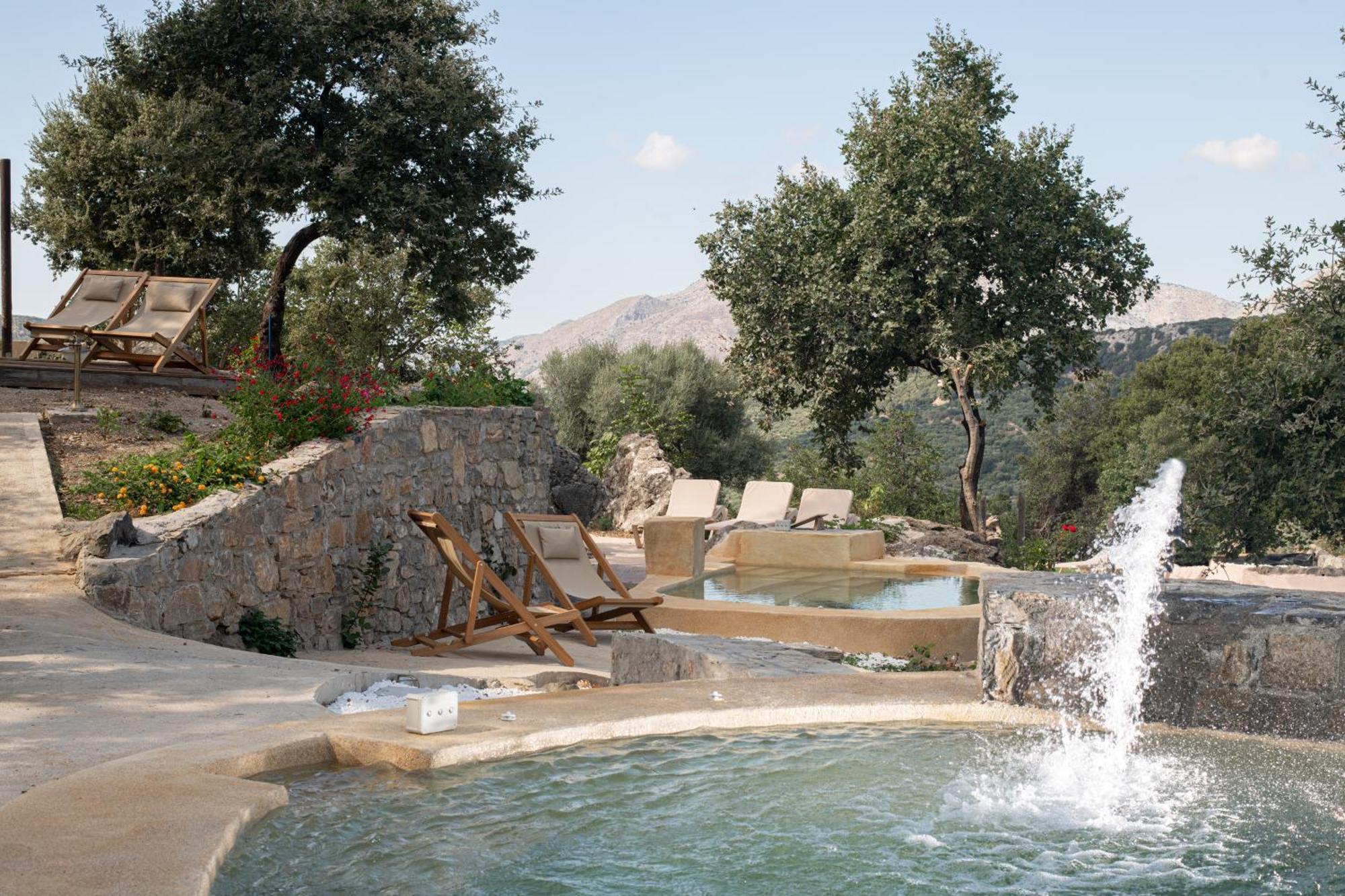 Enagron Ecotourism Village Axós Екстериор снимка