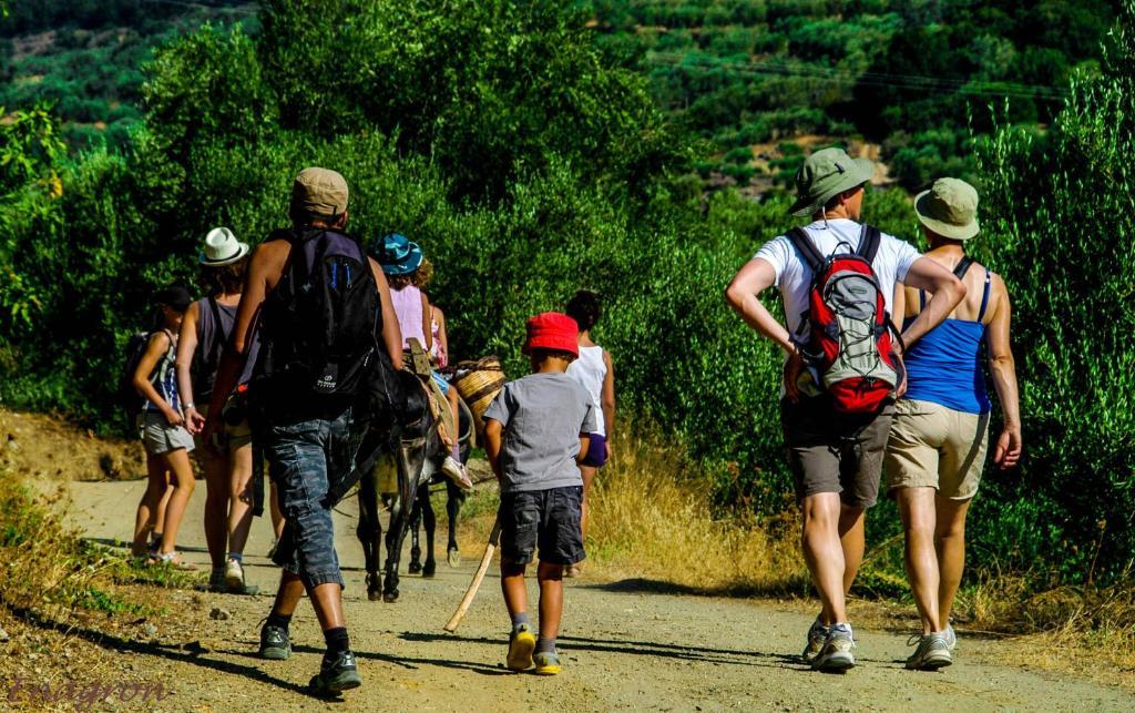 Enagron Ecotourism Village Axós Екстериор снимка