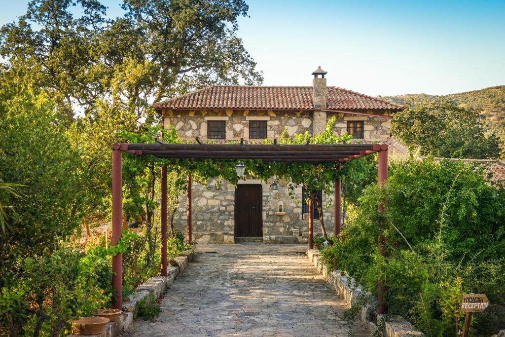 Enagron Ecotourism Village Axós Екстериор снимка