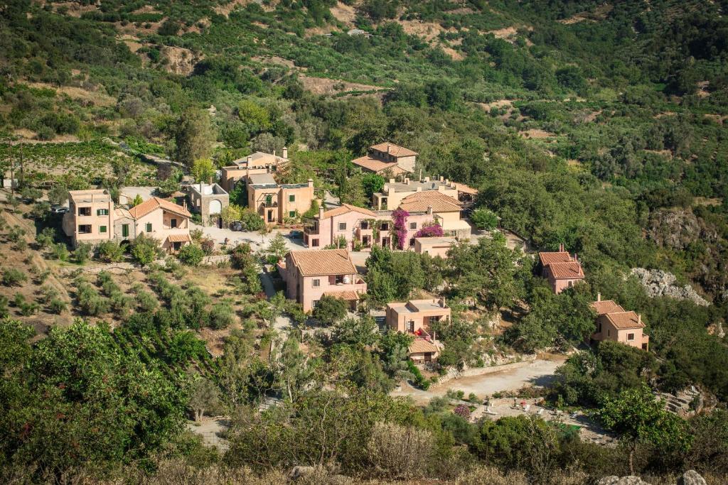 Enagron Ecotourism Village Axós Екстериор снимка